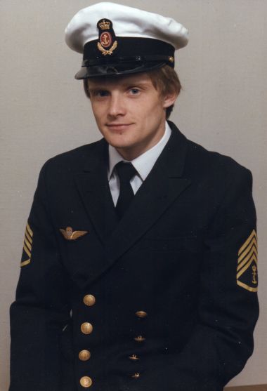 Paradeuniformen til særlige lejligheder Paradeuniformen ved særlige lejligheder