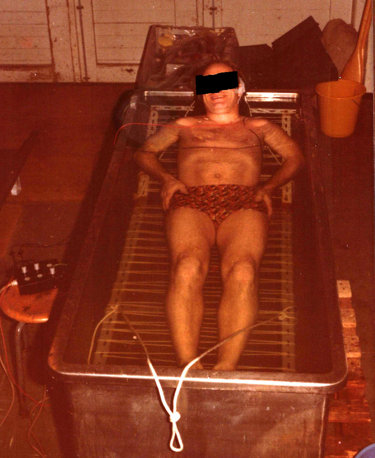 Afkøling og opvarmning bla. med spiritus. Afkøling og opvarmning bla. med spiritus.